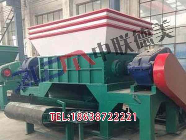 海南垃圾塑料撕碎機工作圖片