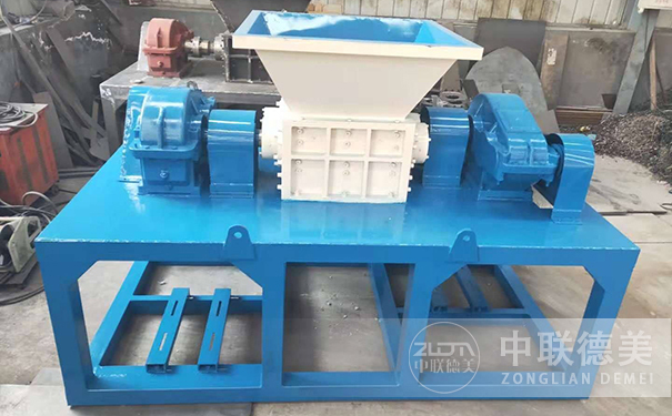 篩分機(jī)設(shè)備在粉碎能力方面與哪些因素有關(guān)呢？